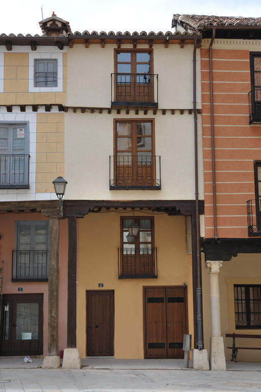 El Balcon De La Catedral Apartment El Burgo De Osma Exterior photo
