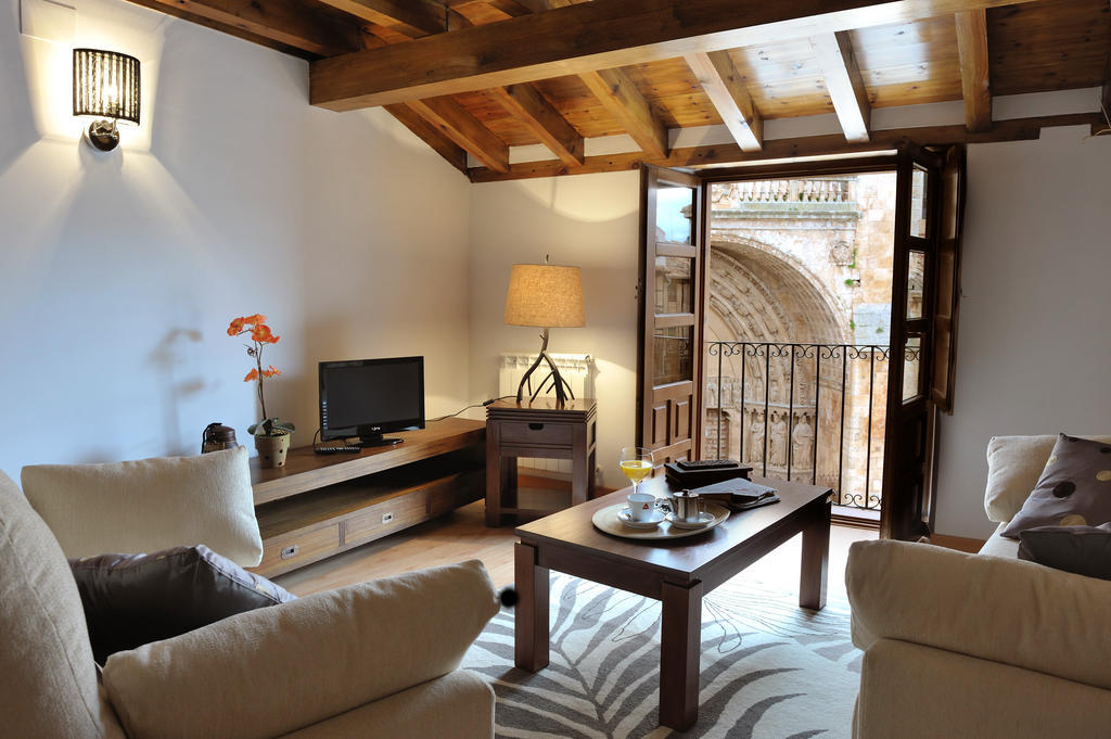 El Balcon De La Catedral Apartment El Burgo De Osma Room photo